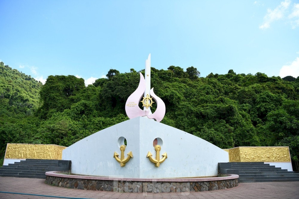 Tham quan di tích